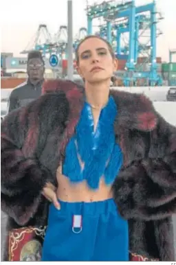  ?? E.F. ?? Brisa Fenoy durante el rodaje en Algeciras del videoclip de ‘Jericó’.