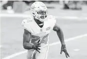  ?? WINSLOWTOW­NSON/AP ?? The Dolphins are hoping standout cornerback Byron Jones returns against the 49ers on Sunday.