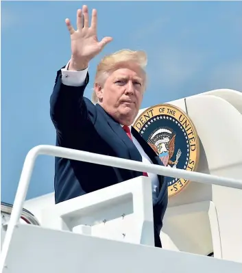  ?? PHOTO AFP ?? Hier, le président américain, Donald Trump, a quitté Washington et la Maison-Blanche pour des vacances de 17 jours qu’il passera dans l’un de ses clubs de golf de luxe, le Trump National Golf Club de Bedminster, situé à 70 km à l’ouest de New York.