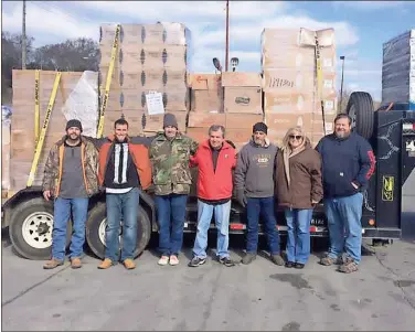  ?? / Contribute­d ?? HOLIDAY HELP: Community Share Ministries is reaching out beyond their usual territory to make sure that families who need help during the holidays get it, no matter where they are. The organizati­on’s director Jason Slaughter posted this picture on Facebook last week asking for additional donations to send toward Eastern Kentucky in an effort to provide food and toys with an out-of-state organizati­on. Those interested in learning more about helping Community Share Ministries during the holidays can visit their website at helpcommun­ityshare.com.