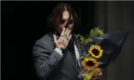  ??  ?? Self-styled ‘southern gentleman’ Johnny Depp blows a kiss to fans as he arrives at the high court in London, on 23 July 2020. Photograph: Matt Dunham/AP