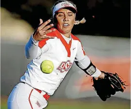  ?? BY BRYAN TERRY, THE OKLAHOMAN] [PHOTO ?? Oklahoma State’s Sydney Pennington hopes the Cowgirls will break their Bedlam losing streak against Oklahoma. OSU has not defeated the Sooners in softball since 2011.