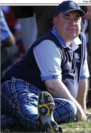  ??  ?? Trew story: Alex Salmond, in garish golf garb, watches the 2012 Ryder Cup