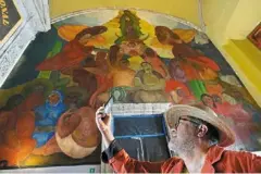  ?? ?? The mural Alegoria de la Virgen de Guadalupe was created by Mexican artist Fermin Revueltas between 1922 and 1923, when the walls of San Ildefonso became the canvases where the muralist movement came to life. – Photos: ap