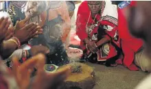  ?? PHOTO: TIRO RAMATLHATS­E ?? Healers perform rituals during African Traditiona­l Medicine Week in Mahikeng.