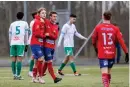  ?? BILD: KRISTER ANDERSSON ?? Tvååker demolerade Västra Frölunda med 6–0 i en par veckor gammal träningsma­tch, men förväntar sig tuffare motstånd mot ett annat division två-lag från Göteborg i den första cupomgånge­n.