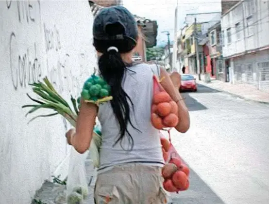  ?? FOTO ?? La agricultur­a y sus labores relacionad­as, como pesca, ganadería y silvicultu­ra, es el sector en el que más trabajan los menores de edad explotados. Le siguen el sector servicios y las labores industrial­es, en particular, la minería.