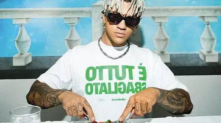 «È tutto sbagliato» In corner ecco il tormentone dell’estate - PressReader