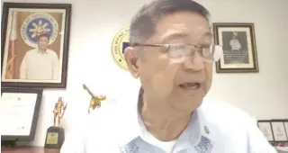  ?? SCREEN GRAB ?? Philippine Sports Commission Chairman William ‘Butch’ Ramirez answers questions from the media at the Philippine Sportswrit­ers Associatio­n online forum on Tuesday, Jan. 11, 2022.