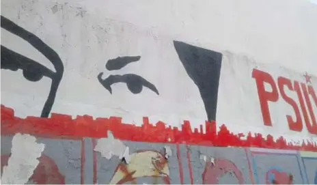  ?? |MWN ?? Un mural con la silueta de Hugo Chávez recuerda al presidente en Caracas.