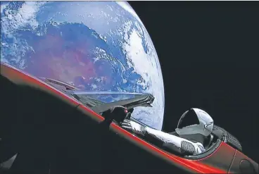  ?? FOTOS: CEDOC PERFIL ?? FUTURO. El auto del fundador de SpaceX en viaje a Marte. En algunos años lo harán sus cohetes.