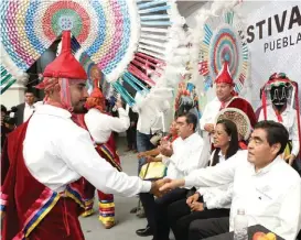  ?? ESPECIAL ?? El gobernador presenció las danzas tradiciona­les.