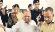  ?? HT FILE ?? Former national president of Samajwadi Party Mulayam Singh Yadav arrives to address a press conference in Lucknow.