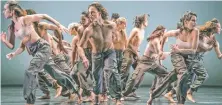  ??  ?? La compañía Danza Contemporá­nea de Cuba integra el ensamble.