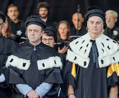  ??  ?? Alternanza A sinistra il prorettore Flavio Deflorian, accanto il rettore Paolo Collini. Si vota a inizio 2021