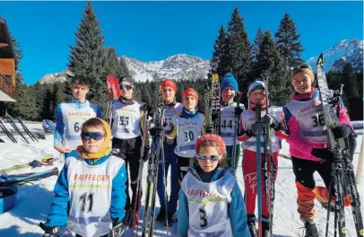  ?? PRONZINI ?? I campioncin­i del Gruppo Sportivo Molinera diLumino