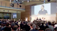  ??  ?? Il forum Un momento del convegno Sport e Business, che si è tenuto ieri nella sede del Sole