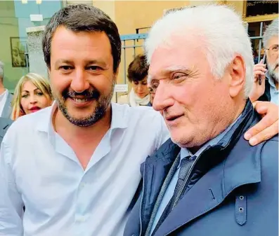  ??  ?? Insieme
Giorgio Valoti, a destra, sindaco leghista di Cene morto l’altro ieri, con il segretario della Lega Matteo Salvini