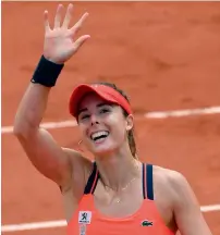  ?? AFP ?? France’s Alize Cornet celebrates after defeating Poland’s Agnieszka Radwanska. —