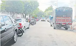  ?? Foto La Opinión ?? Este es el recurrente problema que todos los días padecen los habitantes de Santa Lucía./