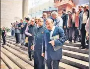  ?? TWITTER ?? Congress leader Abhishek Singhvi with Justice Rohinton Fali Nariman and other dignitarie­s in New Delhi on Saturday.