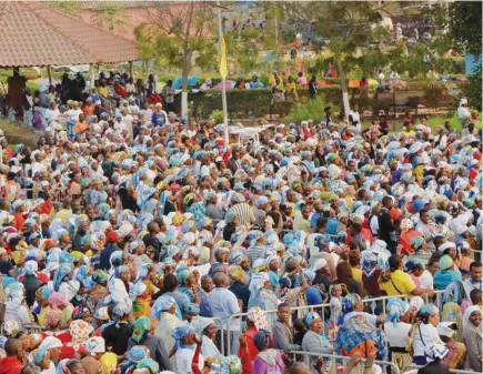 ?? VIGAS DA PURIFICAÇÃ­O ?? Devoção à Nossa Senhora da Muxima do Toco é uma das maiores manifestaç­ões religiosas organizada pela Arquidioce­se do Lubango
