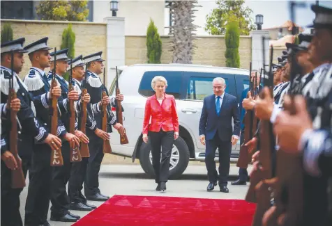  ?? (Flash90) ?? PA PRIME MINISTER Mohammad Shtayyeh receives European Commission President Ursula von der Leyen in Ramallah, last year. The PA’s disintegra­tion would be a public relations debacle for the Palestinia­ns and reduce their appeal among naive Europeans, says the writer.