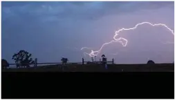  ??  ?? Shannan Morrison captured the show of lightning in West Gippsland skies on Saturday night.