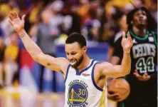  ?? Scott Strazzante / The Chronicle ?? The presence of Stephen Curry is one of the many reasons why the Warriors love playing the game so much.