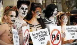  ?? FOTO: DON EMMERT, NTB SCANPIX ?? AKSJONISTE­R: People for the Ethical Treatment of Animals (PETA) er kjent for sine aksjoner. Her fra en aksjon mot pels i New York i USA.