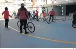  ?? D. A. ?? El instituto realilza un proyecto de dinamizaci­ón del uso de la bici.