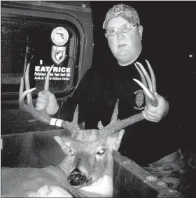  ?? Arkansas Democrat-Gazette/BRYAN HENDRICKS ?? This is the kind of “swamp donkey” the author sought last week while hunting in southeast Arkansas. Mike McGee, an Arkansas Game and Fish Commission wildlife officer, killed the 150-class whitetail with a bow near DeWitt.