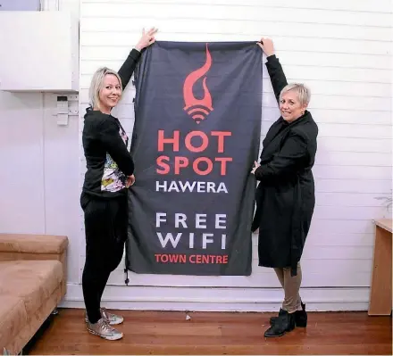  ?? JANE MATTHEWS/STUFF ?? Nikki Watson and Margie Jones are looking forward to the Hawera Hot Spot launch on July 22 at 10am.