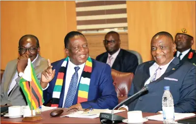  ??  ?? President Mnangagwa meets heads of Zimbabwe diplomatic missions, while flanked by Vice Presidents Constantin­o Chiwenga (right) and Kembo Mohadi in Harare yesterday. — (Pictures Memory Mangombe)