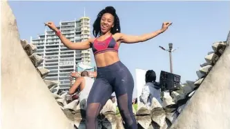  ??  ?? FITNESS bunnie Sbahle Mpisane is reportedly on the mend. This picture was taken before her car accident in August.