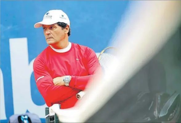  ?? ÀLEX GARCIA. ?? Toni Nadal, durante un entrenamie­nto en el RCT Barcelona