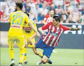  ?? FOTO: SIRVENT ?? Fernando Torres anotó de manera acrobática el 1-1 en el Allianz