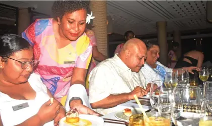  ?? Photo: Waisea Nasokia ?? Guests enjoying Matt Moran’s three-course dinner.