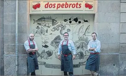 ?? INMA SAINZ DE BARANDA ?? Borja García, Albert Raurich y Mario Torres, en la puerta del restaurant­e