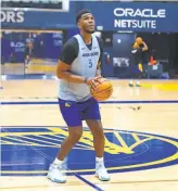  ?? Courtesy Warriors ?? Warriors center Kevon Looney has been his old self during the first two days of minicamp.