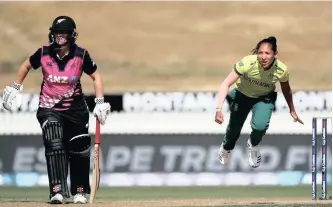  ??  ?? PROTEA women’s opening fast bowler Shabnim Ismail in action against New Zealand.