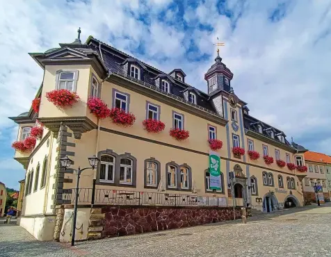  ?? DANNY SCHELER-STÖHR ?? Das Ilmenauer Rathaus: Die Stadtverwa­ltung stellt sich in den kommenden Monaten Organisato­risch neu auf.