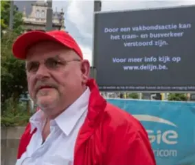  ?? FOTO JORIS HERREGODS ?? Volgens buschauffe­ur Jef Maex (ACOD) begrijpen de reizigers de staking. “Het is niet de vakbond die de reizigers gijzelt, maar de directie en de Vlaamse overheid.”