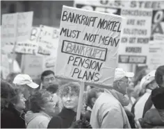  ?? CHRIS MIKULA / POSTMEDIA NEWS FILES ?? Nortel’s Canadian pensioners are challengin­g “excessive payments”
of $837-million in profession­al fees and disburseme­nts.