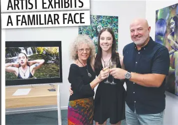  ?? ?? Sheran Barton with daughter Siobhan Barton and local photograph­er Steve Cooke at the Synergy exhibition at the Kite Gallery. Picture: Brendan Radke