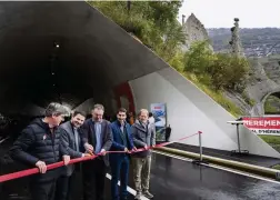  ?? JEAN-CHRISTOPHE BOTT/KEYSTONE) (HÉRÉMENCE, 14 OCTOBRE 2023/ ?? Inaugurati­on du nouveau tunnel des pyramides d’Euseigne.