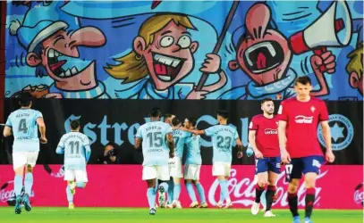  ?? EFE ?? Los jugadores del Celta celebran uno de los goles en la victoria frente a Osasuna