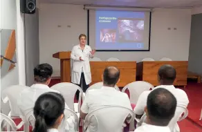  ??  ?? Teatro Inteligent­e del Laboratori­o de Entrenamie­nto del CNCMA. / Smart Theater at CNCMA's Training Laboratory.