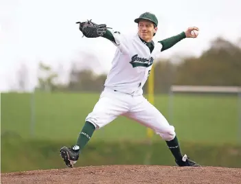  ?? RP-ARCHIVFOTO: BLAZY ?? Pitcher Felix von der Heide feierte eine gelungene Rückkehr auf den Wurfhügel – mit ihm am Ball schafften die Alligators nicht einen Punkt.