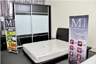  ??  ?? SET bilik tidur Melamine pada harga hanya RM2,999 satu set.